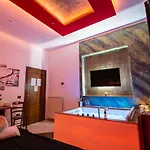 Luxury Pompeia